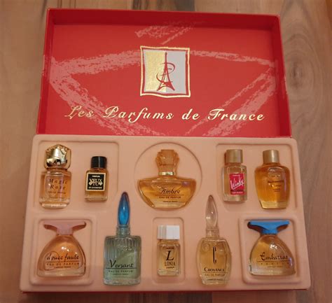 les parfums de france.